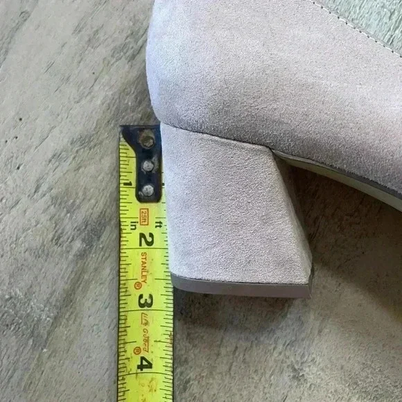 Unisa light pink suede heels, size 9 - Picture 7 of 7